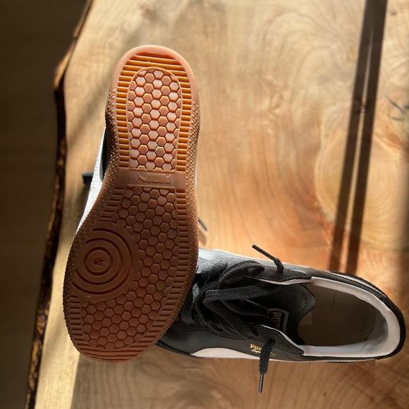 Puma Black and White Sneakers - Picture 2 of 4